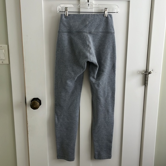 VGUC Lululemon Wunder Lounge Fleece Lined Tapered Sweatpants Grey 2 - Picture 7 of 11